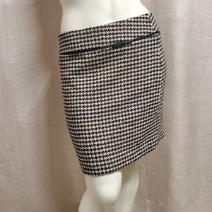 Houndstooth Tweed Skirt